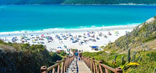 As 5 Praias Mais Bonitas do Litoral do Rio (e a Verdade Sobre Quando Ir)