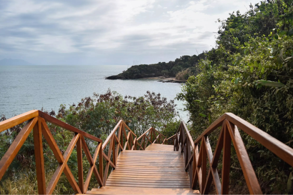 Azeda e Azedinha praia linda