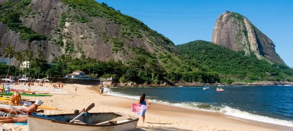 O Segredo da Praia Vermelha: O Cartão-Postal Ignorado do Rio